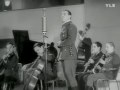1940-luvun lopun suosituin suomalainen iskelm�laulaja laulaa asemiesillassa vuonna 1942. henry theel kertoo my�s lapsuutensa helsingist� ja uransa alkuvaiheista.