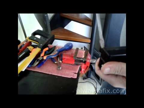 how to open a laptop