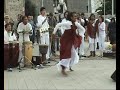 partito il 29 agosto da ercolano, si conclude a genova i porti del mediterraneo, il viaggio letterario di giudizio universale e adriatica  la barca dei velisti per caso  che ha portato noti scrittori a toccare i porti di sicilia, malta, grecia, tunisia, marocco, spagna, francia e italia, per recensire le identit�, le bellezze e le oscurit� del mediterraneo.
gioved� 2 ottobre adriatica, dopo oltre 3 mila miglia, � arrivata al porto antico  calata marinetta. insieme allequipaggio c'erano gli scrittori simone perotti e chiara zocchi. era stata annunciata anche la presenza di patrizio roversi, che per� non c'era: arriver� a genova venerd� 3 ottobre, e non in barca.
ad accogliere l'equipaggio la banda di piazza caricamento, sotto la direzione artistica di david ferrari (echo art).
[di francesca baroncelli]