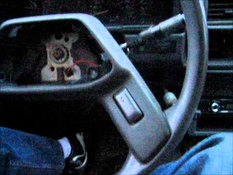 Toyota Pickup/4Runner Steering Wheel Squeak and Intermittant Horn Fix