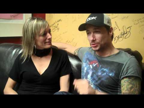 ROCKDETENTE949 -