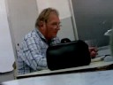 Shikshnish, dando clase (celular)