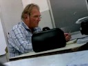 Shikshnish, dando clase (celular)