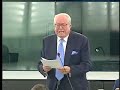 jean-marie le pen, par une brillante intervention au parlement europ�en le 10/07/2008, d�fend l'europe des nations face � sarkozy. il ya d�cid�ment des v�rit�s qui blessent ou qui d�rangent, � en croire les r�actions de sarkozy et de ses amis euro-d�put�s... www.veritesurlefn.org