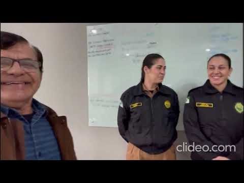 Entrega dos livros com os registros da Prova Rústica Tiradentes