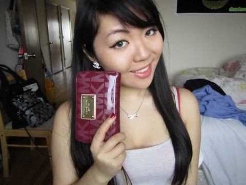 Michael Kors iPhone Wallet Review