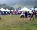 kinho mostrando o haras dos anjos santo aleixo