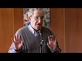 noam-chomsky-a-brief-history-of-the-popular-media.html