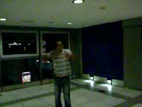 Breakdance - BBoy armjumping!! Wow!!
