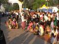 videos de Offering to the monks at That Luang