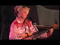 The Topp Twins as the Gingham Sisters at Gympie The Topp Twins as the Gingham Sisters at Gympie