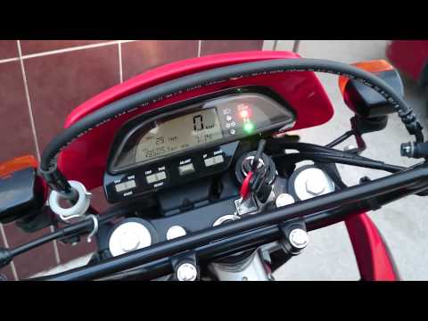 tornado 250 - El objetivo de este video es mostrar que uno mismo puede hacerle el mantenimiento de nuestra moto, por que en la agencia no le hacen nada y te cobran un buen.