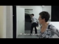 Pareja teniendo sexo en el baño - Captan reacción de mujeres