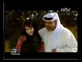 طفل صغير   يحرج والديه