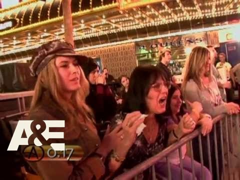 How to perform Criss Angel's Metamorphosis magic trick