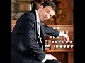 Ansgar Wallenhorst plays an impressive improvisation based on the noël 'Entre le bœuf et l'âne gris' (Between the ox and the grey donkey). According to the liner notes, the original song (of British or French origin) which inspired this improvisation was first published in 1876 by Henri Lemeignen in his collection 'Vieux noëls'). It provides a humble basis from which the organist gleans and to which he augments in a series of 10 original variations. Wallenhorst here plays the Seifert organ of the Cathedral of St Quirinus, Neuss, Germany.