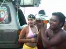 Ramkeros4x4 cantando en playa banquito