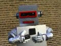 emigrobot-helping-immigrants-to-survive-in-london.html