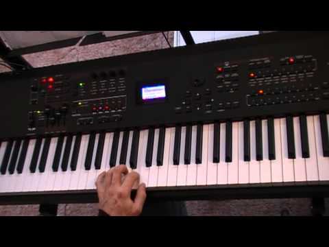 how to practice two hand piano
