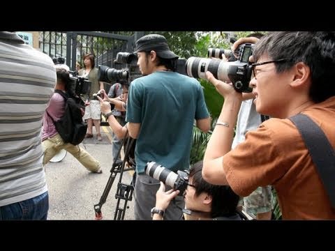 70 200mm - The 70-200mm is one of the most popular lenses around, but Canon has a few options available. Of course, the f/2.8 IS II is the newest, but what about the ol...