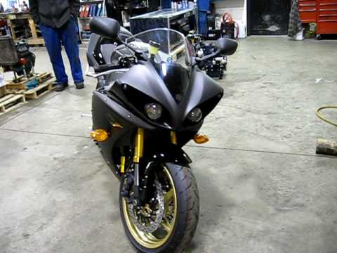 yamaha r1