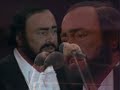 Luciano Pavarotti sings 