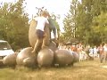 Pörgős vidám zenés videóklip! Kozmix - Kis világ című dalával!