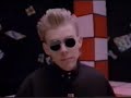 the best bass of 80s, mark king and his group level 42...