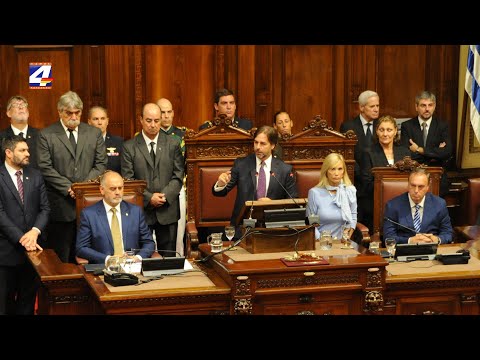 Lacalle Pou asistió a la Asamblea General para brindar su mensaje anual sobre la administración