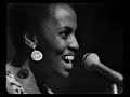 Miriam Makeba - Amampondo