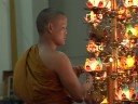 Templo budista organiza funerais para os vivos