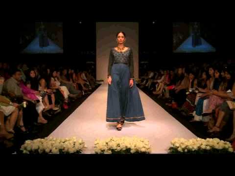 mondal - Shruti Sancheti With Her Pinnacle Label Brought To The Forefront Gorgeous Handloom Creations At Lakmé Fashion Week Winter/Festive 2013. Working for over a ye...