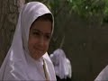 أطفال الجنة فيلم رائع جدا ، مليء  بالتعابير و الرموز الجميلة ...و هو اول فيلم ايراني يترشح للأوسكار عام 1998 .اطفال الجنة