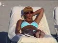 Britney Spears - at the beach (paparazzi footage)