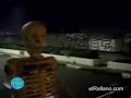 esqueleto en moto