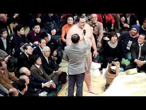 おかーさんも会場に!把瑠都、初優勝インタビュー(平成24年初場所千秋楽)