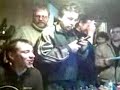 Вадик поет молодого пожарного на даче Караваева, черви пасют xD