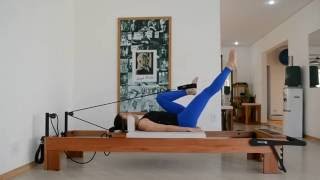 Bicicleta com Uma Alça de Pé no Reformer