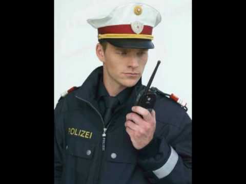 Wolfgang Ambros - Polizist