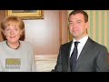 US tries to create an 'iron curtain' around Russia