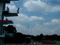 Saltos ornamentais - Salto grupado da plataforma de 7,5m de altura. Nota 9,9. 
