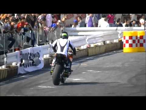 神業バイクパフォーマンス/モータースポーツジャパン2013