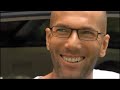 Zizou joue aux cartes