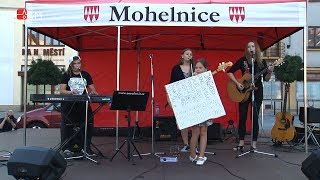 The Addams Sisters - dívky, kterým patřilo letní jeviště