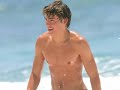 How many Nipples does Zac Efron Have?