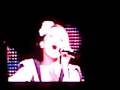 KYLIE MINOGUE EN CHILE 2008 PISTA ATLETICA