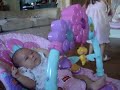 Mel cantando e dancando Pula Pula Pula
