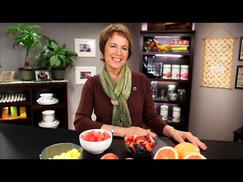 para - La frutas es siempre un alimento ideal cuando se te antoja algo dulce. Pero, algunas de ellas son más ideales que otras. Las frutas con mayor contenido de agua y fibra te ofrecerán esa sensación...