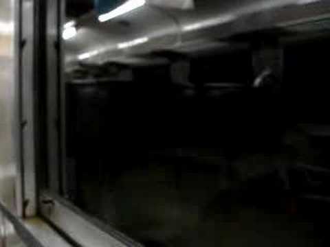 2008.01.14土讃線のトンネルを走るキハ58系普通列車