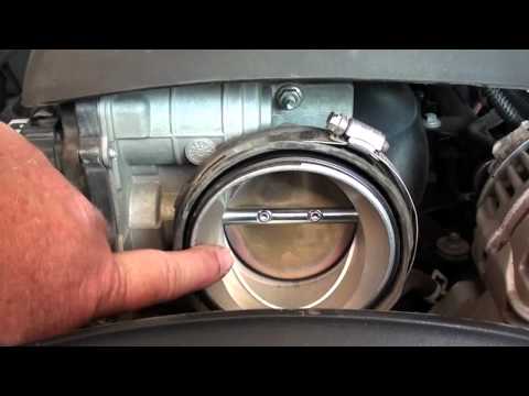 Pt.1 2007 Chevy 2500HD “Reduced Engine Power” Warning & Fault Code P1516 Repair @ D-Ray’s Shop